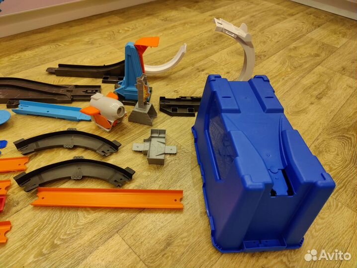 Гоночный трек hot wheels