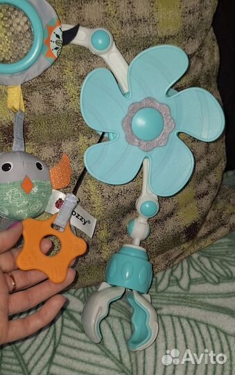 Дуга с игрушками/ развивающая дуга