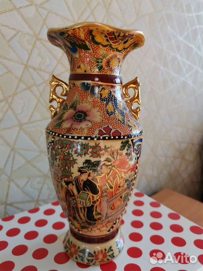 Ваза необычной красоты, новая - 19см