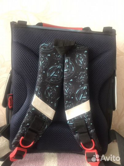 Школьные принадлежности