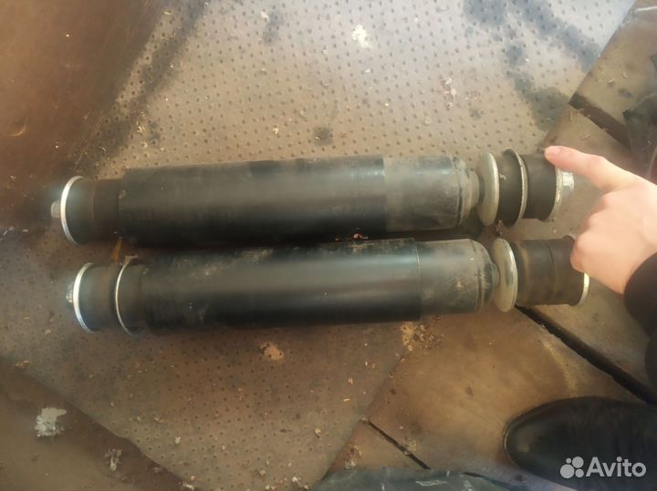 Амортизаторы автобуса