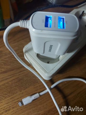 Зарядное устройство на iPhone 5s