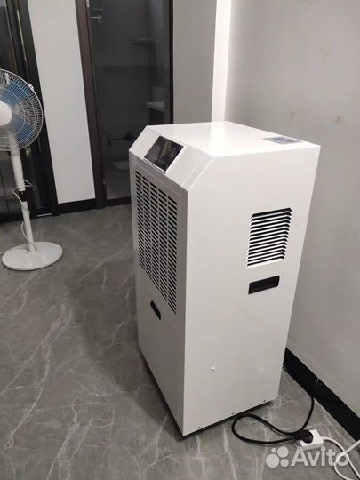 Промышленный осушитель 168л в сутки