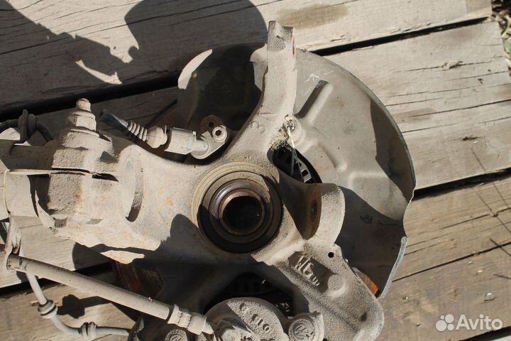 Skoda Octavia Tour кулак поворотный правый