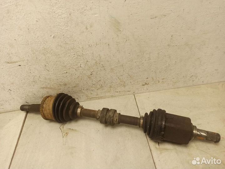 Привод передний левый