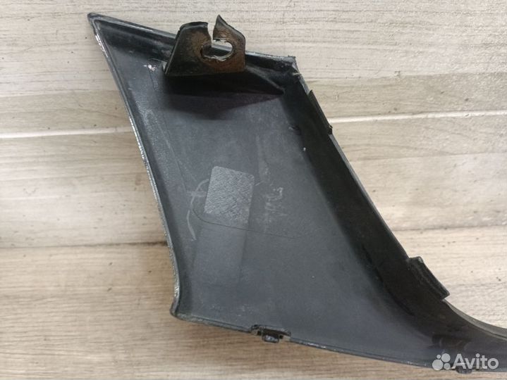 Накладка решётки радиатора Mazda Tribute I (2000—2