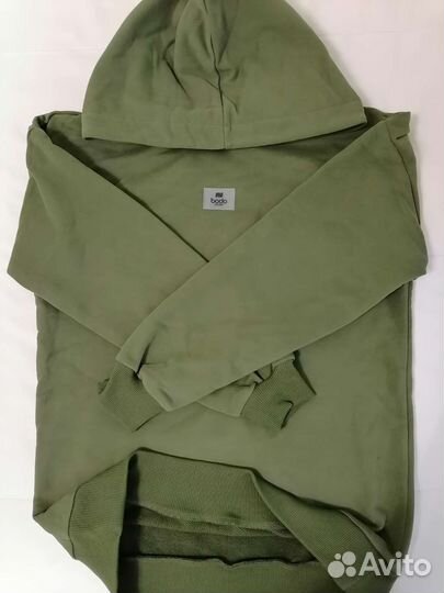 Костюм bodo новый 134-140 и 146-152