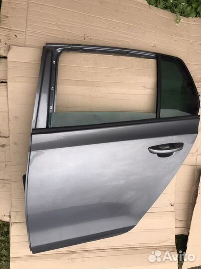 Дверь задняя левая VW Golf 6