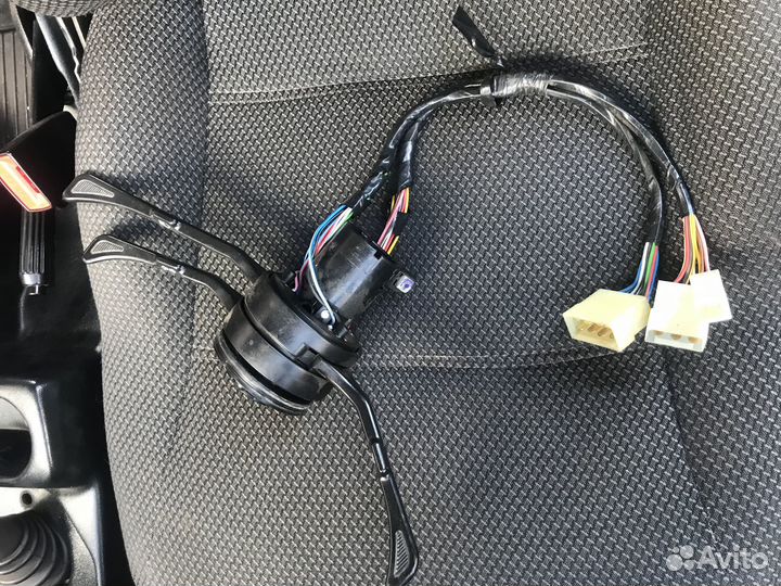 Подрулевой переключатель на ниву