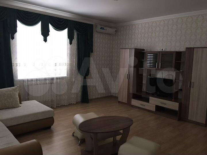 2-к. квартира, 60 м², 2/5 эт.