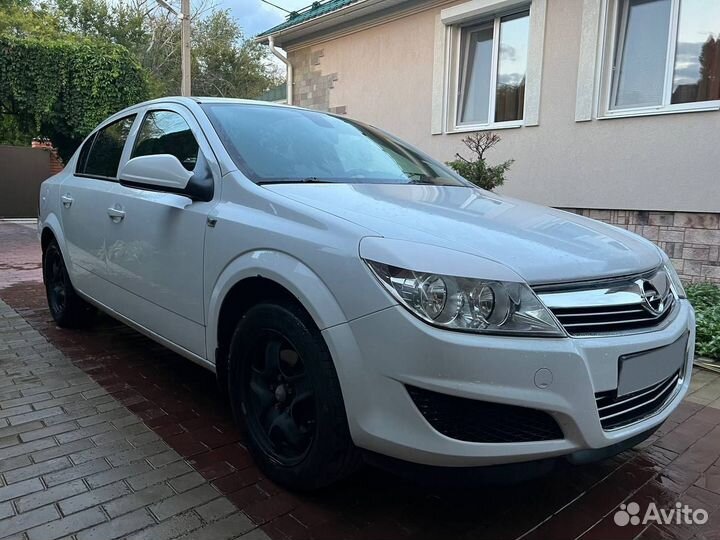 Opel Astra 1.6 МТ, 2012, 131 580 км