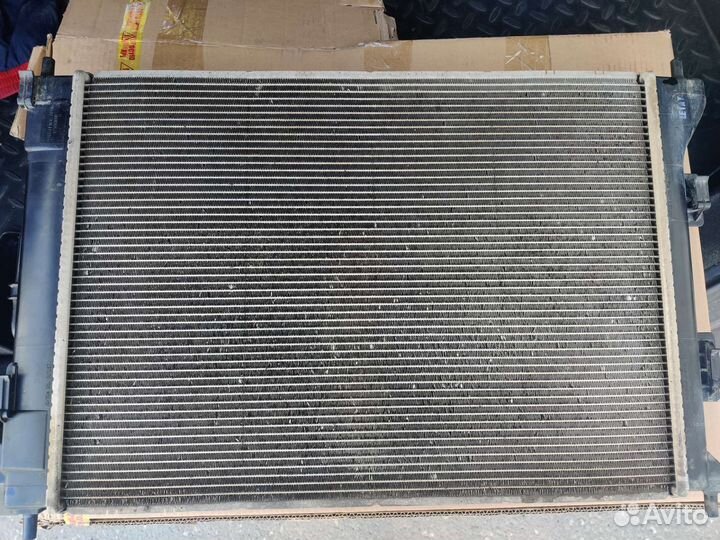 Радиатор охлаждения двигателя kia ceed jd