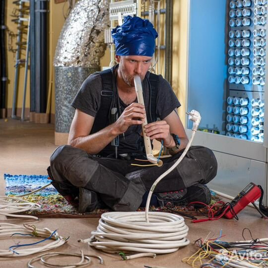 Электрик электромонтажник