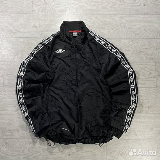 Ветровка Umbro