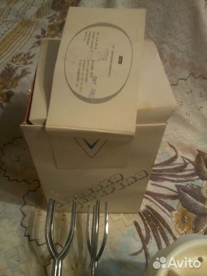 Ручная сбивалка для крема с соковыжималкой