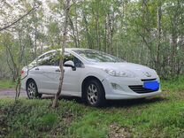 Peugeot 408 1.6 MT, 2014, 190 618 км, с пробегом, цена 590 000 руб.