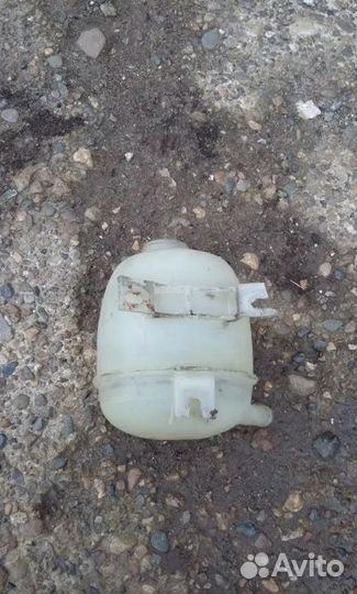 Расширительный бачок Renault Megane 1