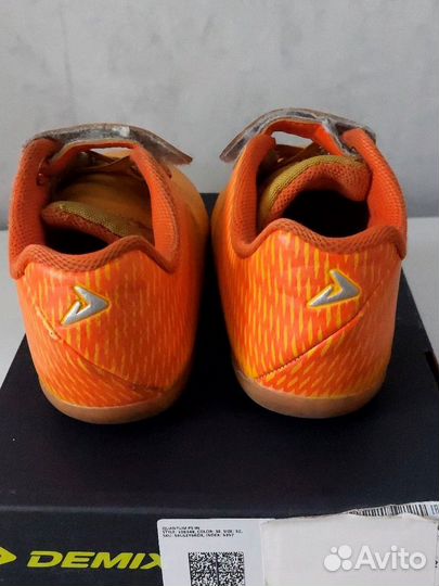 Детские футбольные бутсы Demix 31 размер