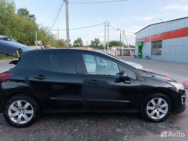 Peugeot 308 1.6 AT, 2012, 91 536 км