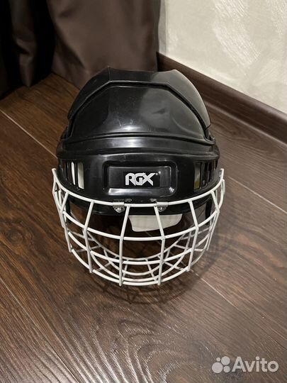Щитки хоккейные, шлем хоккейный