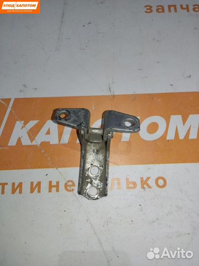 Петля двери передней левой Mitsubishi Lancer 10