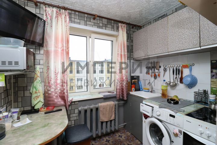 2-к. квартира, 42,7 м², 3/5 эт.