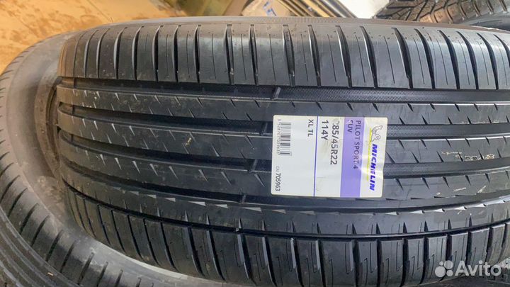 Michelin Pilot Sport 4 SUV 325/40 R22 и 285/45 R22