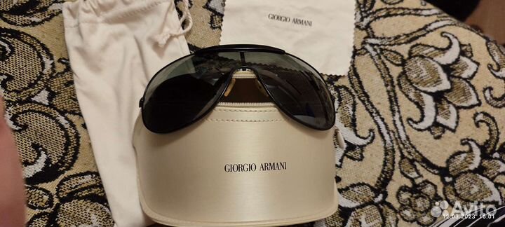 Солнцезащитные очки мужские Giorgio Armani