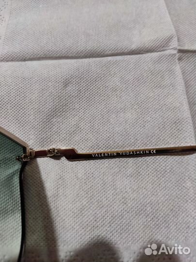 Солнцезащитные очки от Валентина Юдашкина