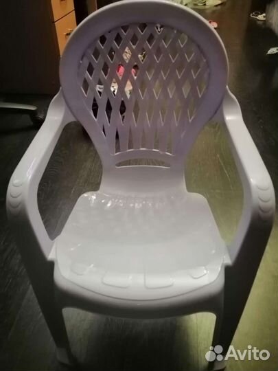 Детский стол и стул IKEA