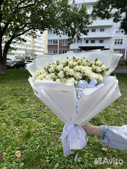 Букет из белых роз