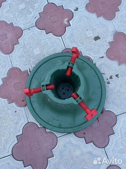 Подставка под елку