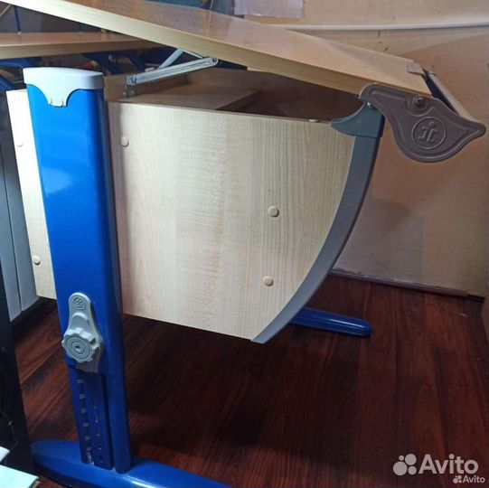 Растущий стол и стул