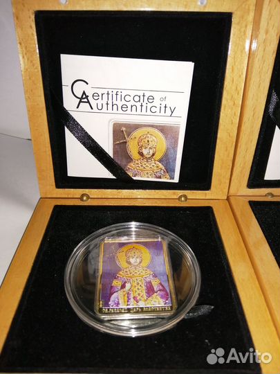 Серебряные монеты и набор монетовидных жетонов