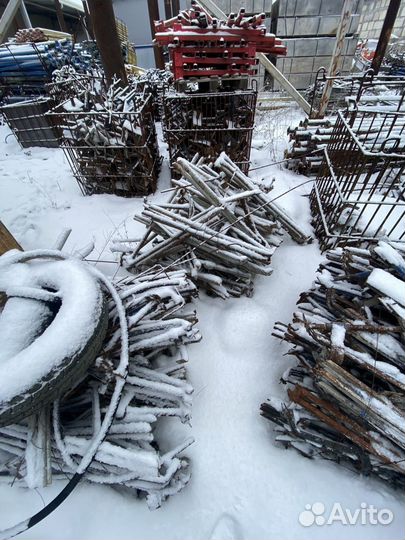 Тренога для стойки опалубки б/у