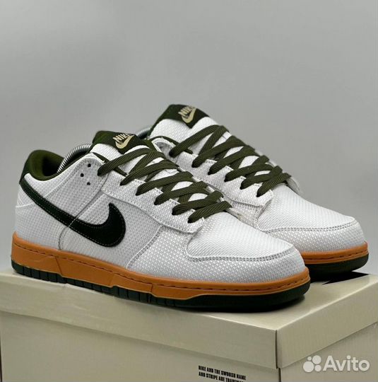 Кроссовки Nike SB Dunk Low