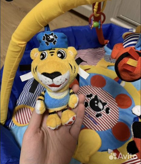 Развивающий коврик