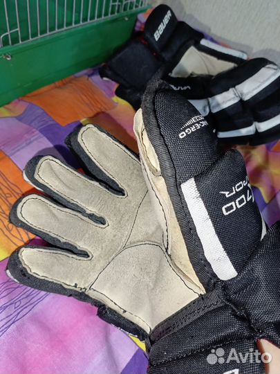 Краги хоккейные