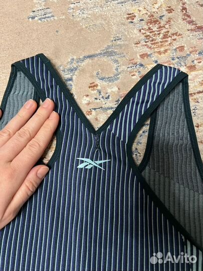 Майка спортивная reebok женская