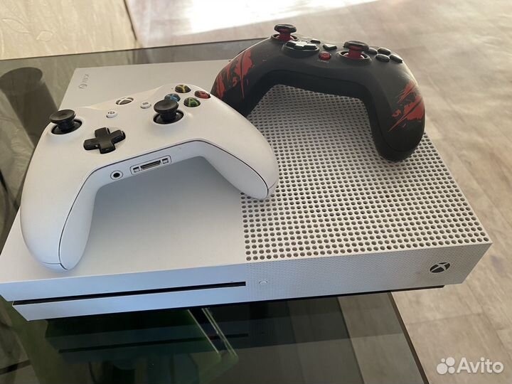 Xbox One S