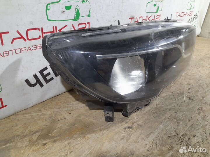 Фара правая LADA Vesta (2016-2022)