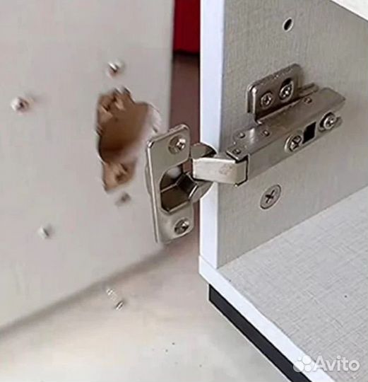 Металлическая пластина для ремонта петлей шкафов