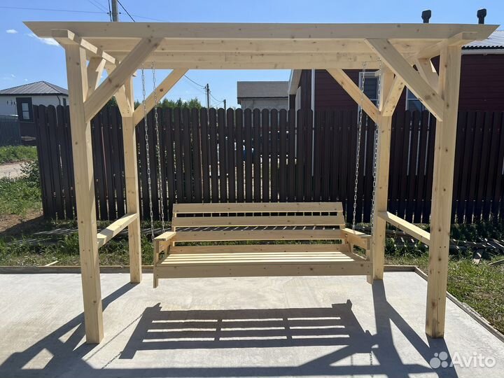 Садовые качели из дерева новые