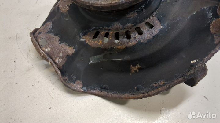 Ступица (кулак, цапфа) левая передняя Toyota Urban Cruiser