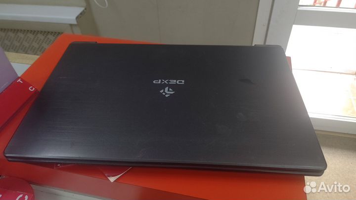 Ноутбук dexp