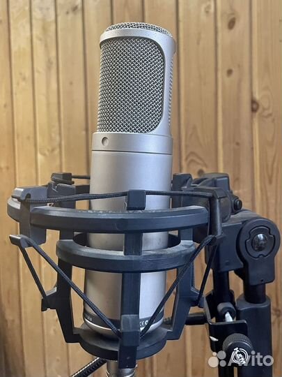 Студийный микрофон Rode K2