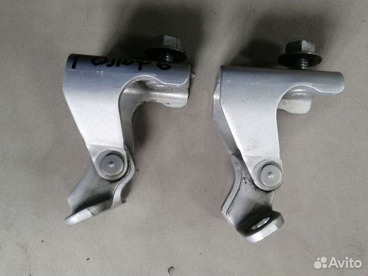 Петли двери багажника VW Golf 6 2009-2013