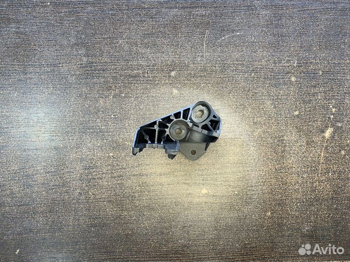 Кронштейн троса переключение передач