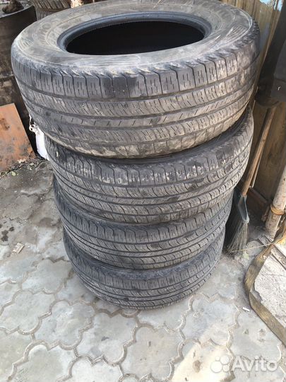 Kumho Road Venture APT KL51 265/65 R17