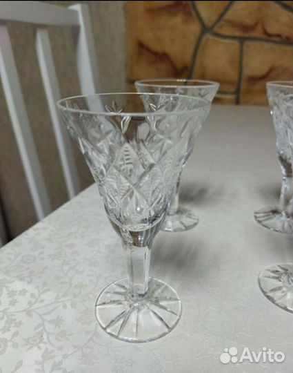 Хрустальные рюмки